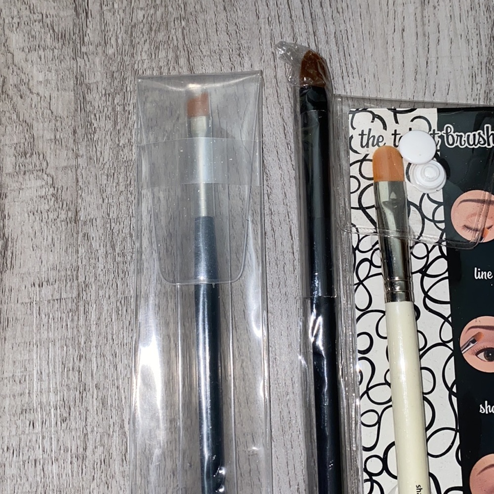 Makeup brushes - Picture 2 of 7